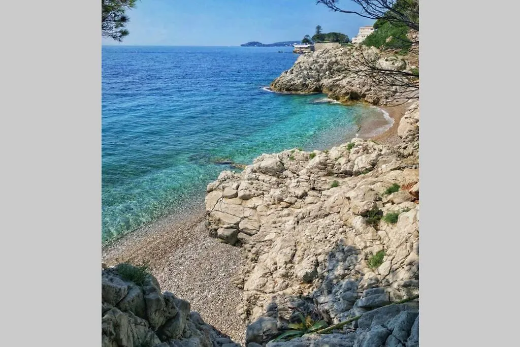 Cote D'Azur: Between Monaco And Fabulous Beaches Cap-d'Ail 0*,