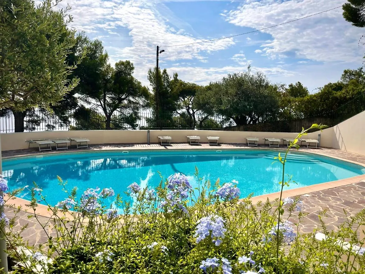 Cote D'Azur: Between Monaco And Fabulous Beaches Cap-d'Ail Apartament